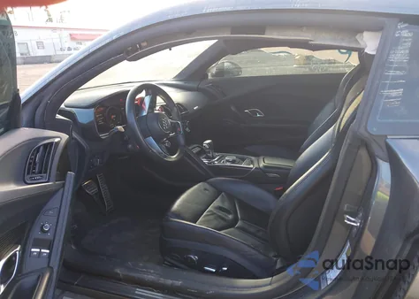 2018 Audi R8 5.2 V10 z USA, uszkodzony, nr VIN WUABAAFX7J7902446